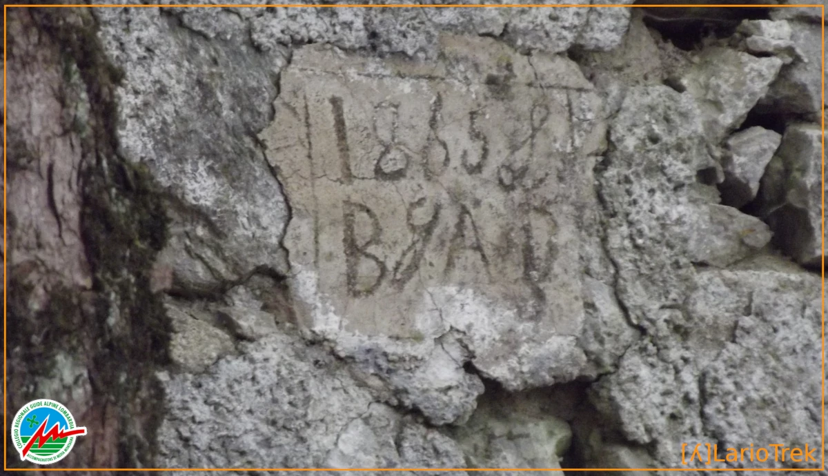 La targa sul Roccolo della Braga