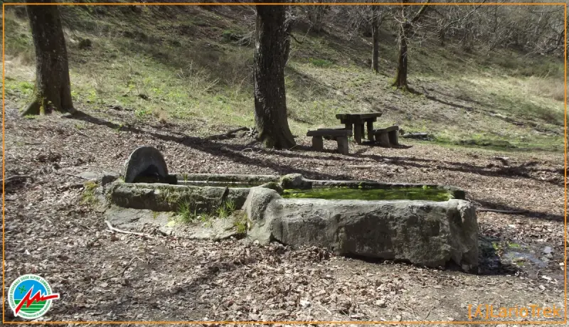 Fontana Tre Sassi